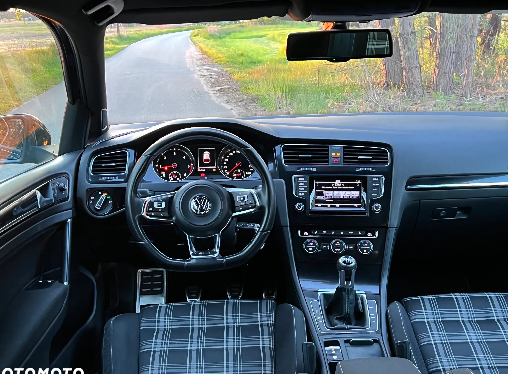 Volkswagen Golf cena 48499 przebieg: 219999, rok produkcji 2014 z Olecko małe 211